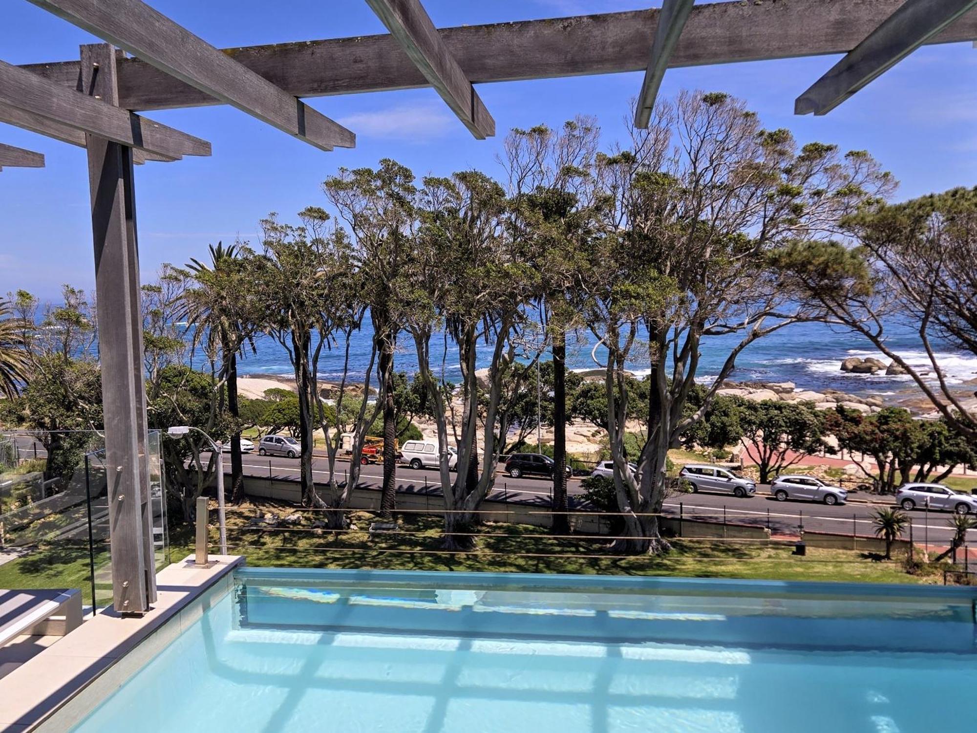 Blue Views Penthouse Beachfront Apartment With Pool Kapstaden Eksteriør billede