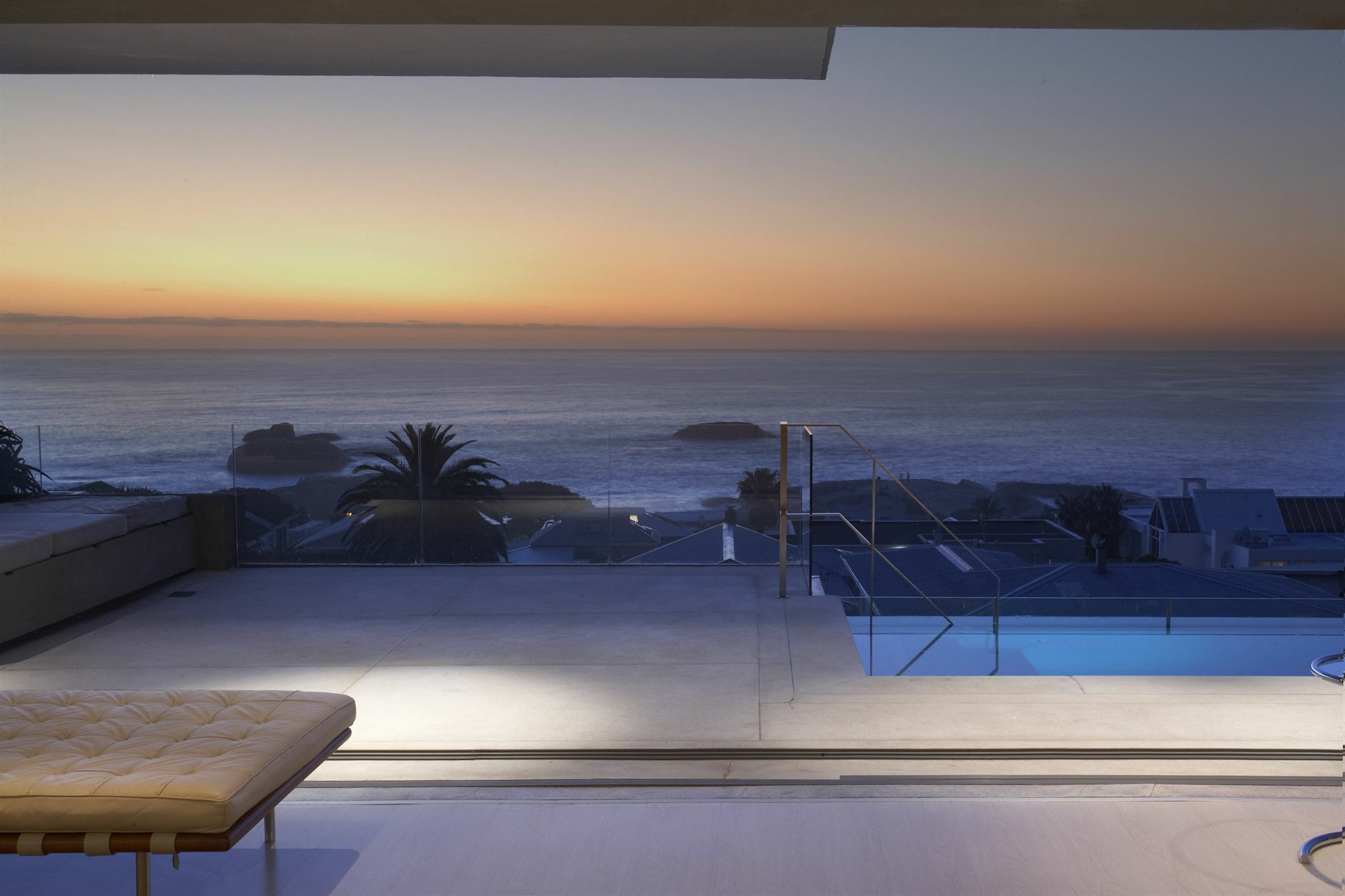 Blue Views Penthouse Beachfront Apartment With Pool Kapstaden Eksteriør billede