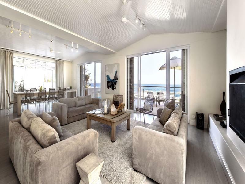 Blue Views Penthouse Beachfront Apartment With Pool Kapstaden Eksteriør billede