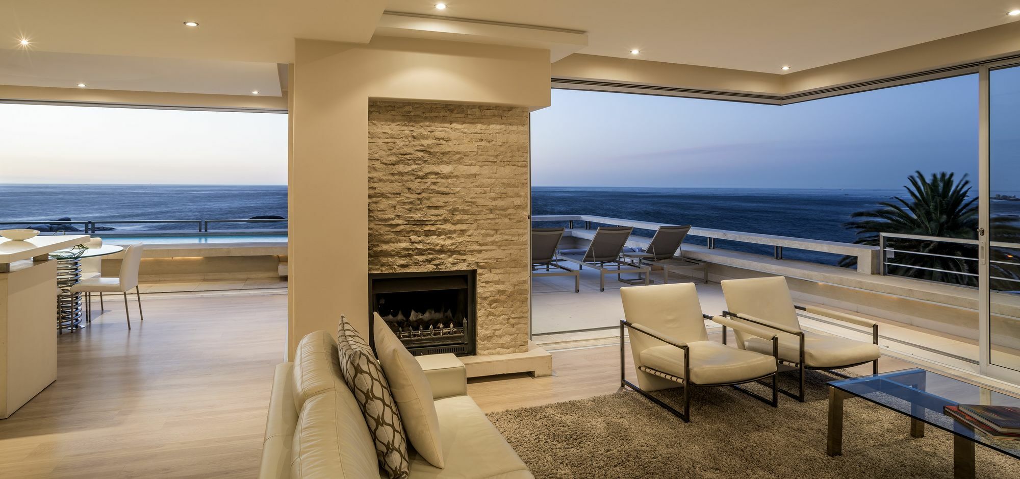Blue Views Penthouse Beachfront Apartment With Pool Kapstaden Eksteriør billede