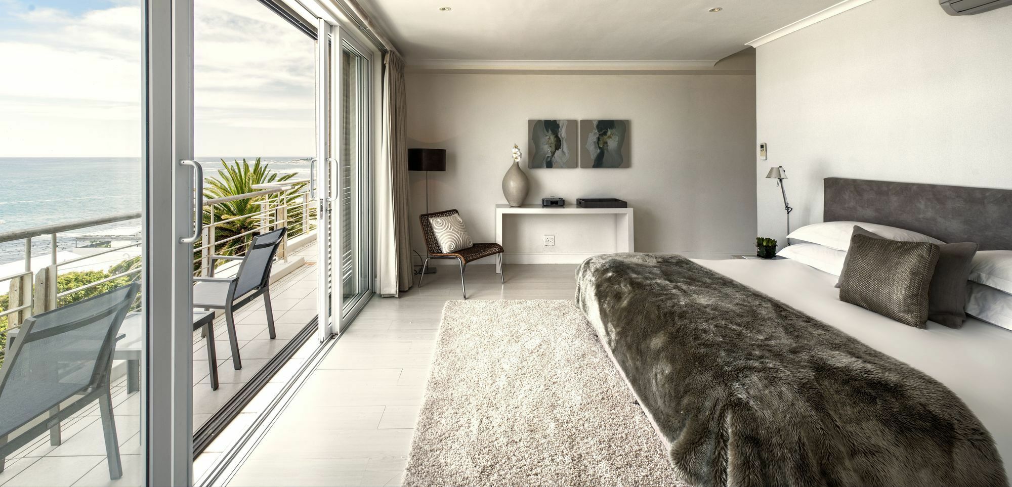 Blue Views Penthouse Beachfront Apartment With Pool Kapstaden Eksteriør billede