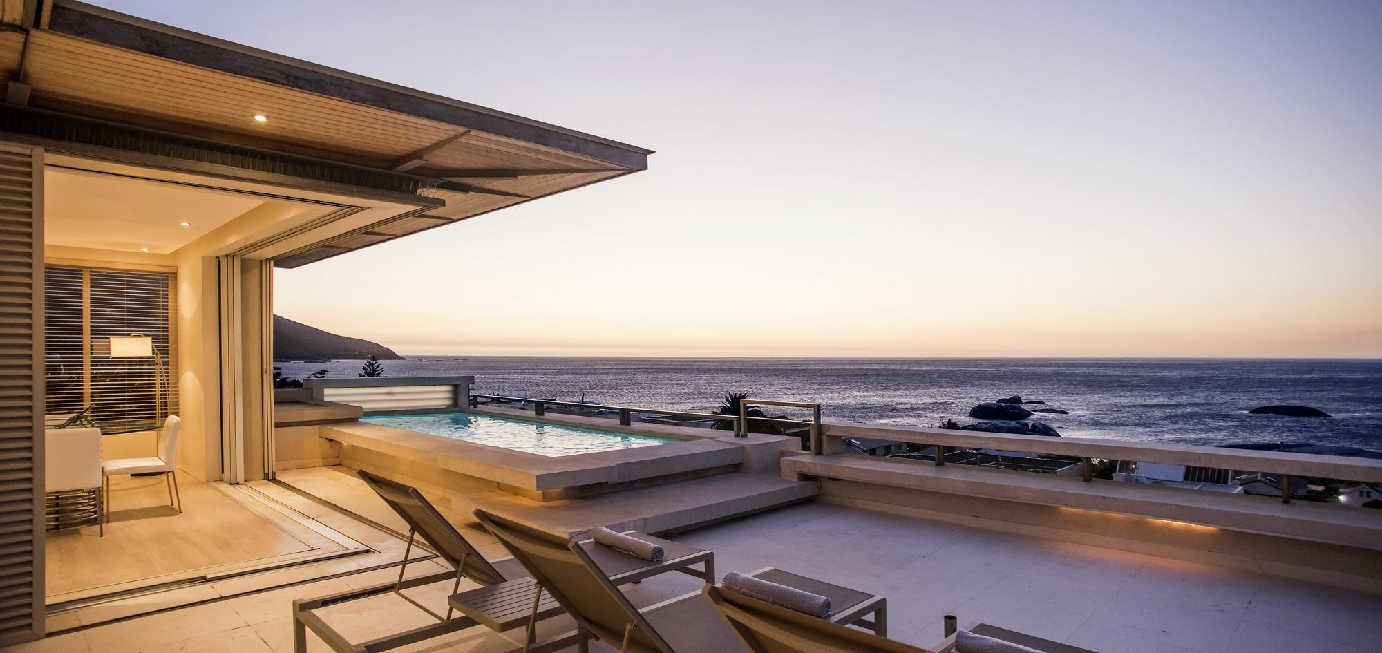Blue Views Penthouse Beachfront Apartment With Pool Kapstaden Eksteriør billede