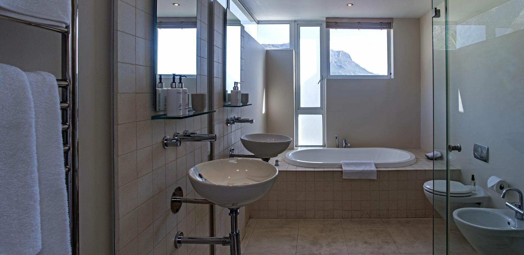 Blue Views Penthouse Beachfront Apartment With Pool Kapstaden Eksteriør billede