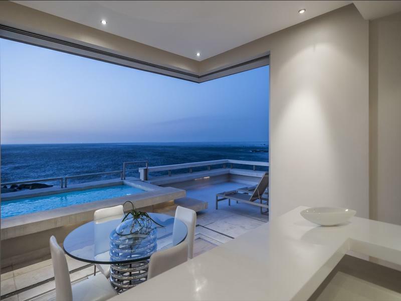 Blue Views Penthouse Beachfront Apartment With Pool Kapstaden Eksteriør billede